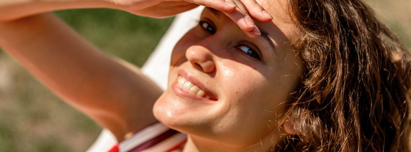 Oči a slunce – jak je efektivně chránit před UV zářením?